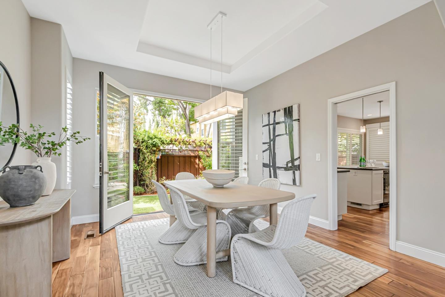 Detail Gallery Image 17 of 65 For 1433 Selborn Pl, San Jose,  CA 95126 - 4 Beds | 2/1 Baths