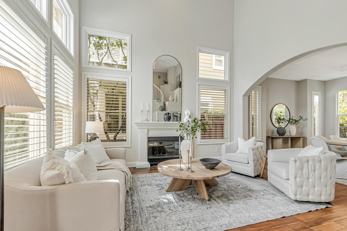 Detail Gallery Image 3 of 65 For 1433 Selborn Pl, San Jose,  CA 95126 - 4 Beds | 2/1 Baths