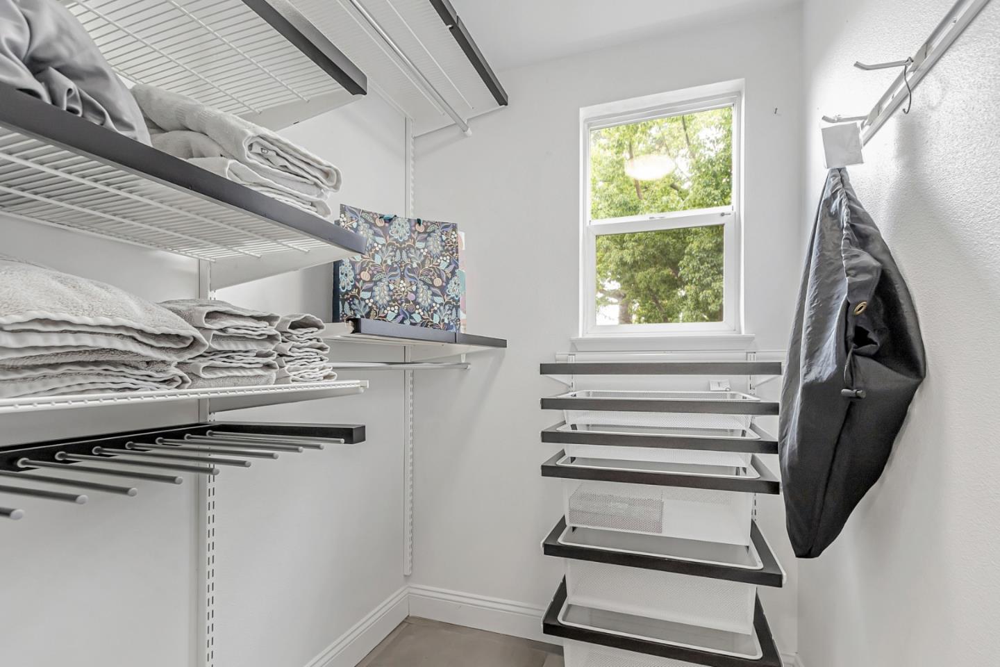 Detail Gallery Image 35 of 65 For 1433 Selborn Pl, San Jose,  CA 95126 - 4 Beds | 2/1 Baths