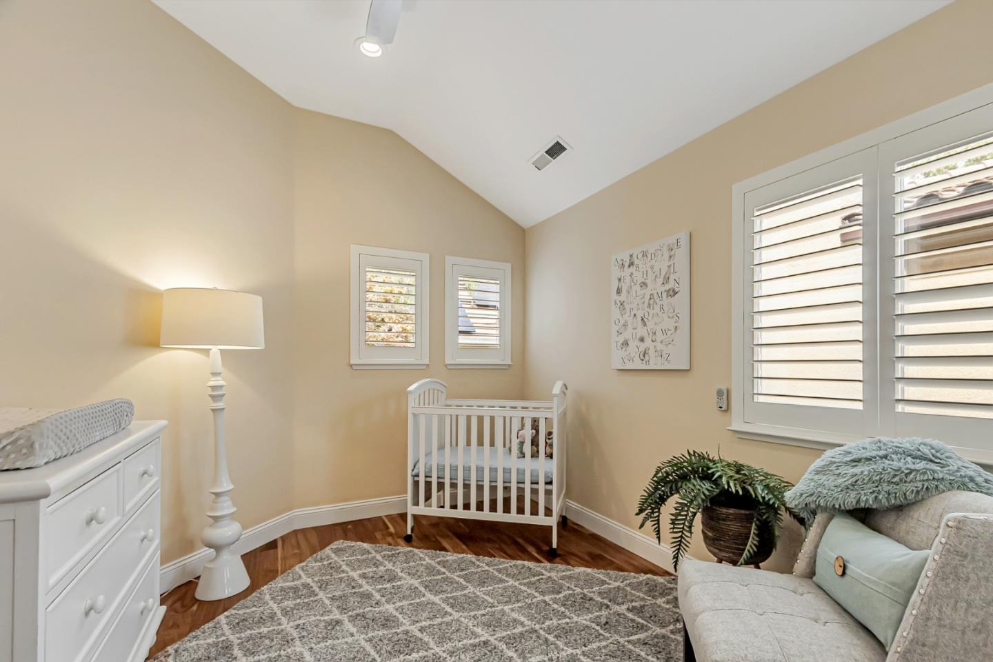 Detail Gallery Image 38 of 65 For 1433 Selborn Pl, San Jose,  CA 95126 - 4 Beds | 2/1 Baths