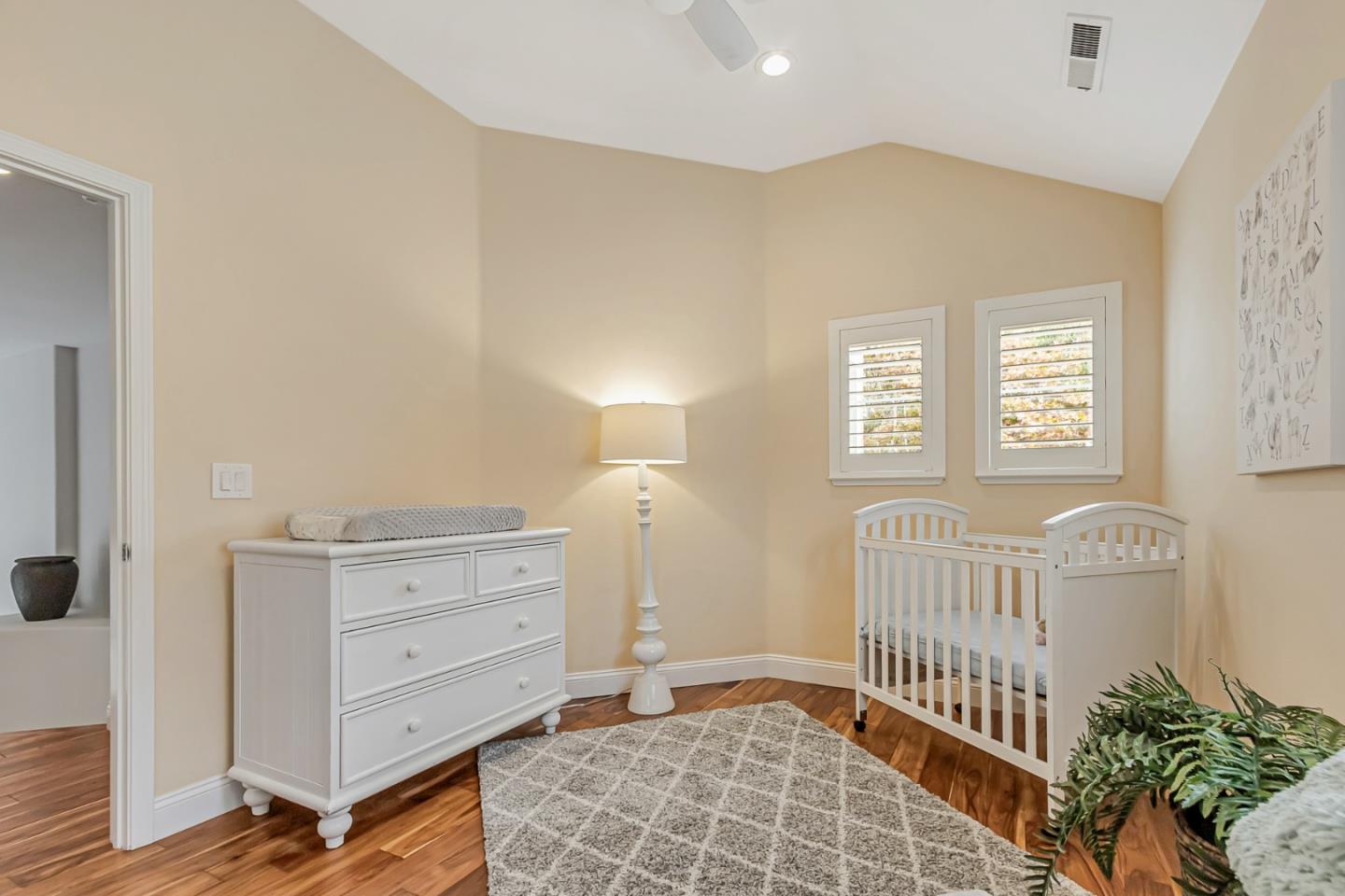 Detail Gallery Image 39 of 65 For 1433 Selborn Pl, San Jose,  CA 95126 - 4 Beds | 2/1 Baths