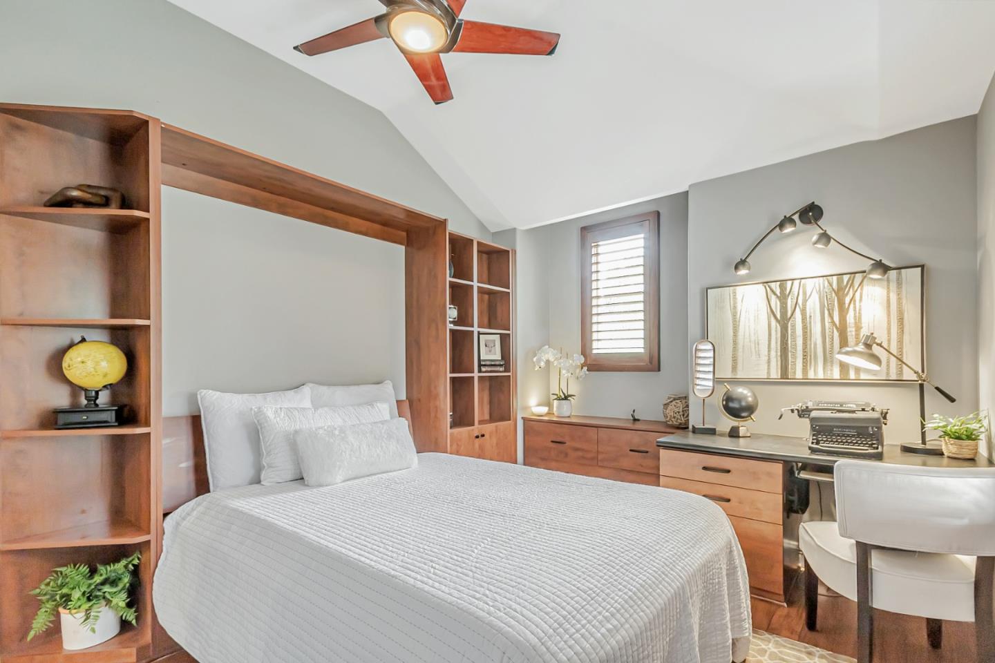 Detail Gallery Image 43 of 65 For 1433 Selborn Pl, San Jose,  CA 95126 - 4 Beds | 2/1 Baths