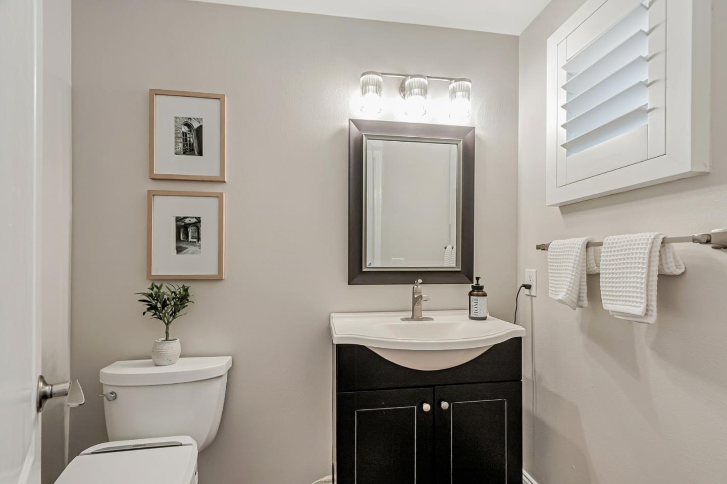 Detail Gallery Image 48 of 65 For 1433 Selborn Pl, San Jose,  CA 95126 - 4 Beds | 2/1 Baths