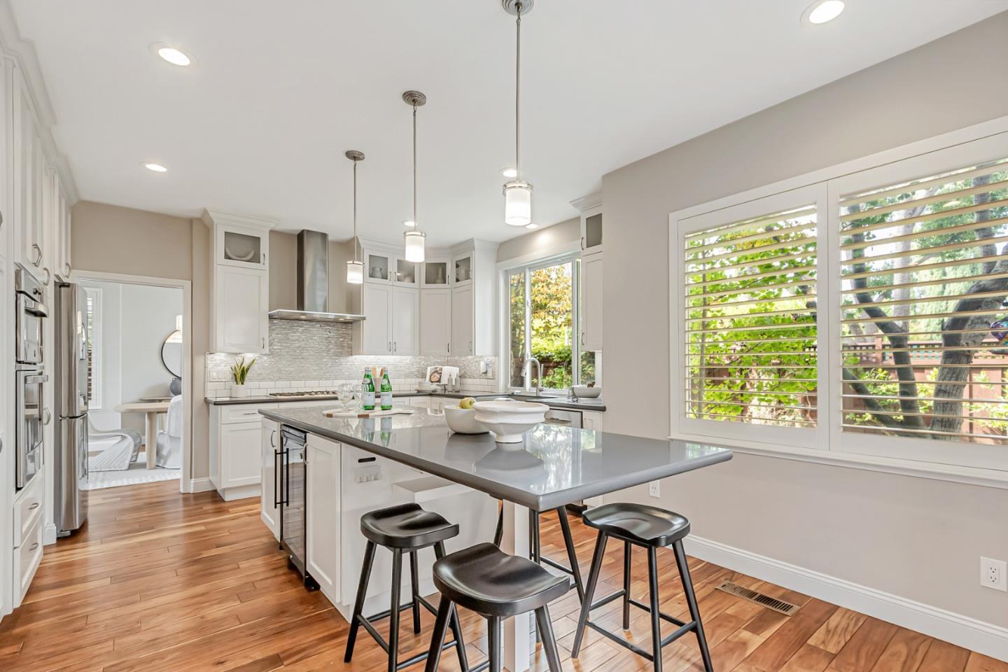 Detail Gallery Image 6 of 65 For 1433 Selborn Pl, San Jose,  CA 95126 - 4 Beds | 2/1 Baths