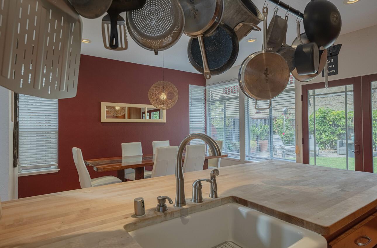 Detail Gallery Image 21 of 45 For 21056 Country Park Rd, Salinas,  CA 93908 - 3 Beds | 2/1 Baths