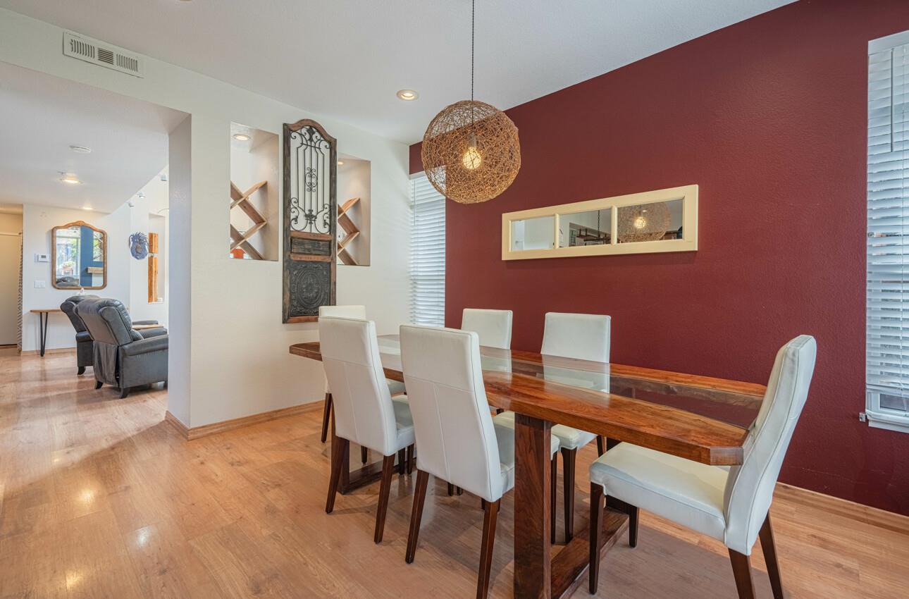 Detail Gallery Image 23 of 45 For 21056 Country Park Rd, Salinas,  CA 93908 - 3 Beds | 2/1 Baths