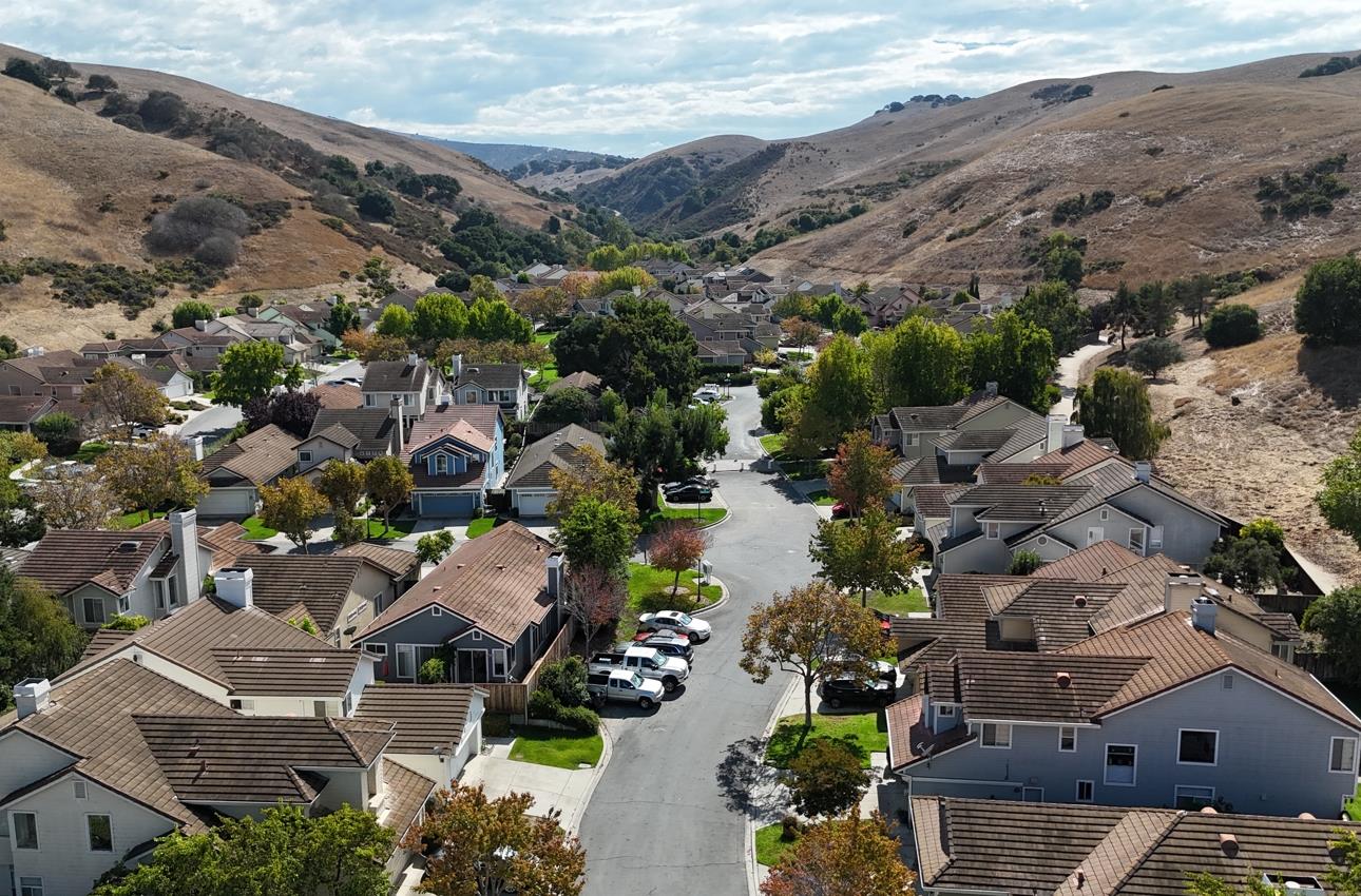 Detail Gallery Image 6 of 45 For 21056 Country Park Rd, Salinas,  CA 93908 - 3 Beds | 2/1 Baths