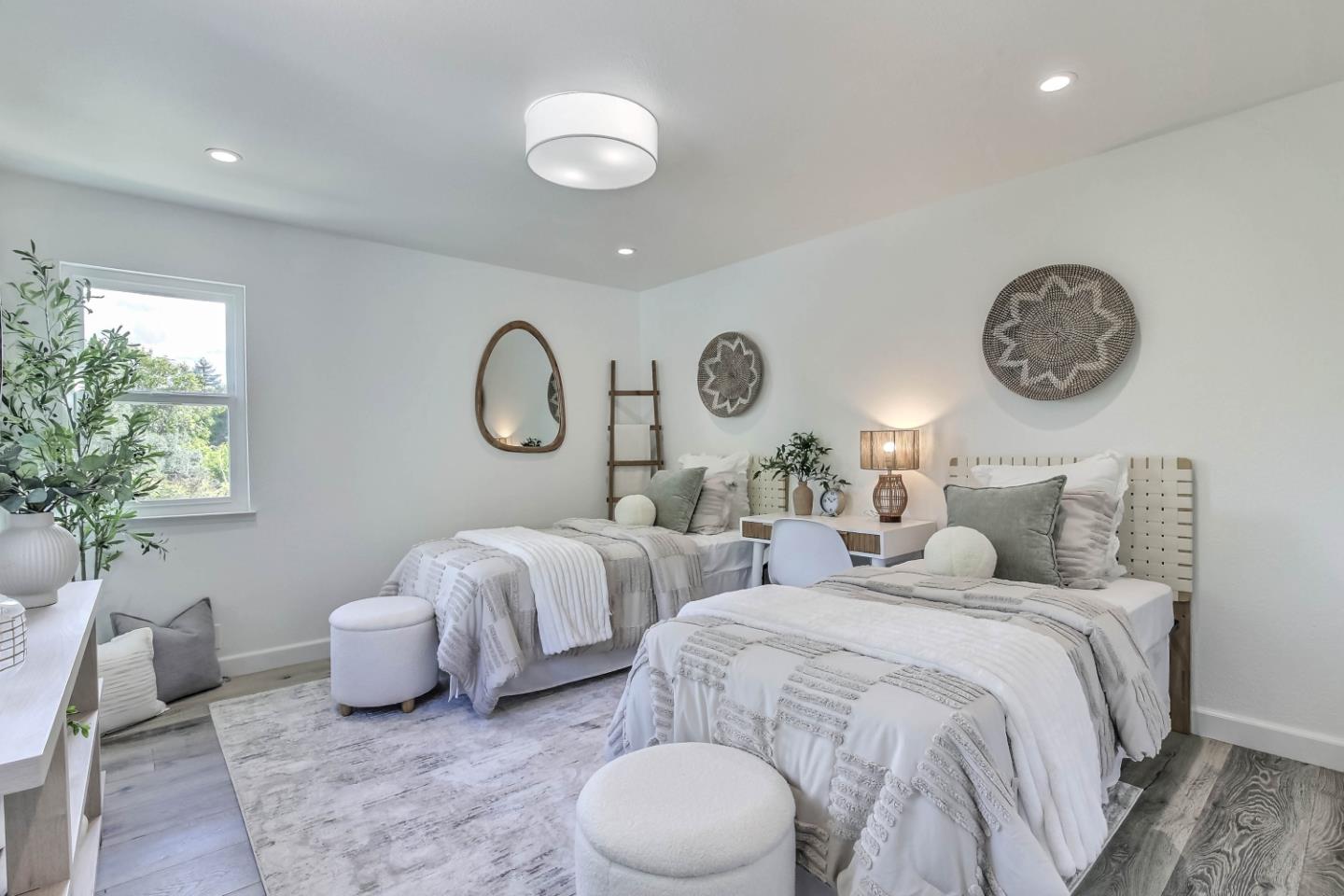 Detail Gallery Image 19 of 27 For 649 Eighth Ave, Menlo Park,  CA 94025 - 3 Beds | 2/1 Baths