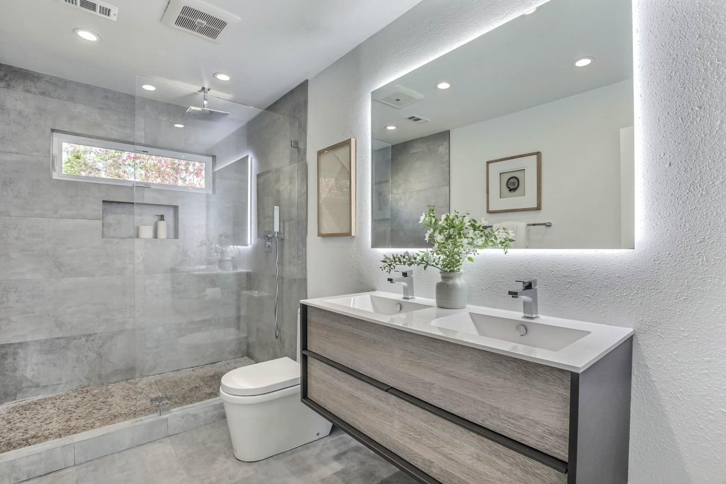 Detail Gallery Image 20 of 27 For 649 Eighth Ave, Menlo Park,  CA 94025 - 3 Beds | 2/1 Baths