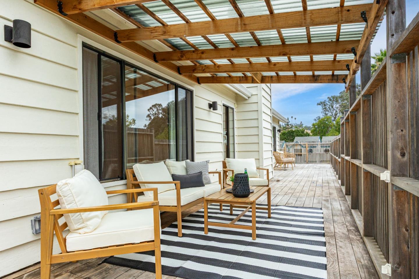 Detail Gallery Image 10 of 27 For 3503 Dover Dr, Santa Cruz,  CA 95065 - 3 Beds | 2 Baths