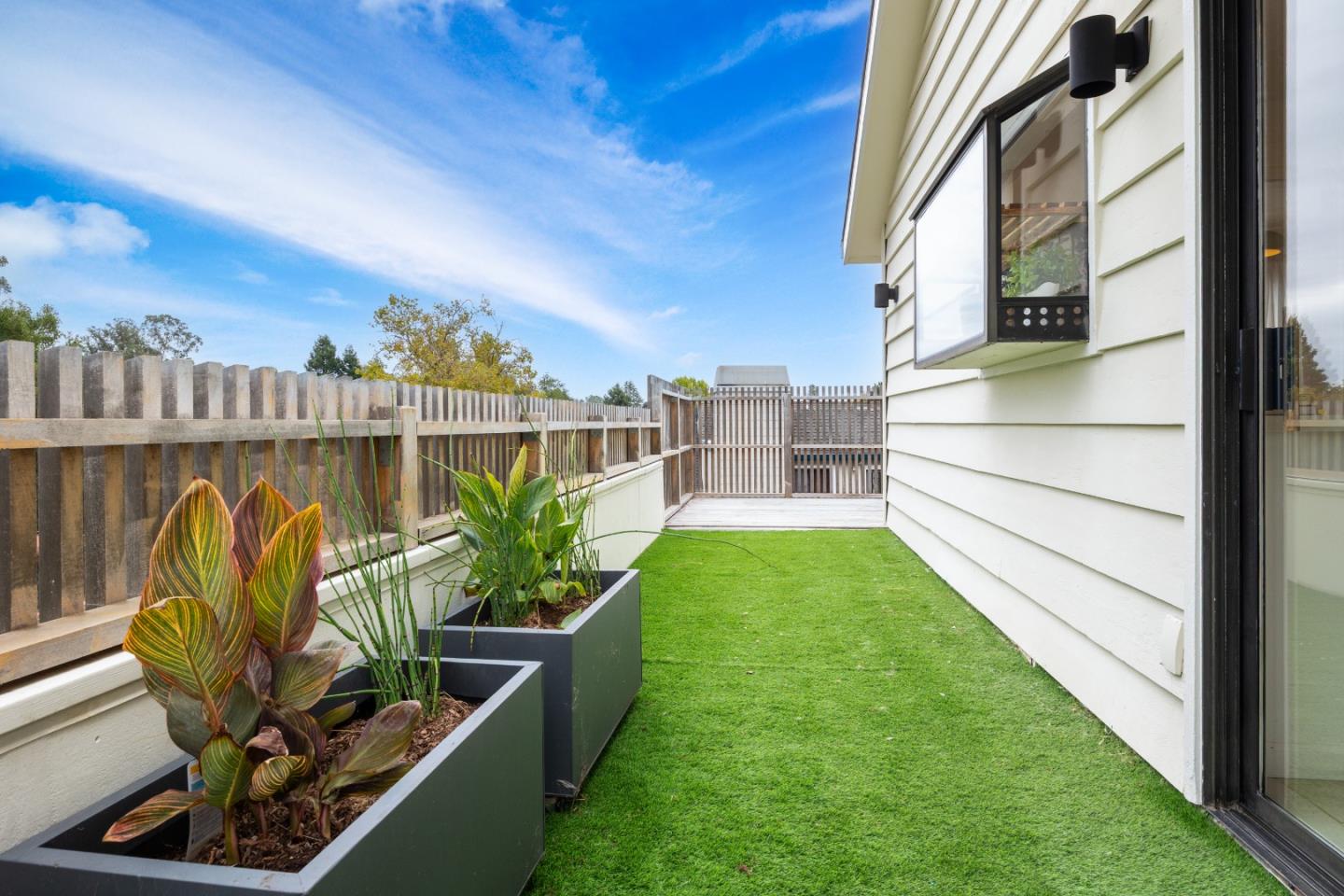 Detail Gallery Image 11 of 27 For 3503 Dover Dr, Santa Cruz,  CA 95065 - 3 Beds | 2 Baths