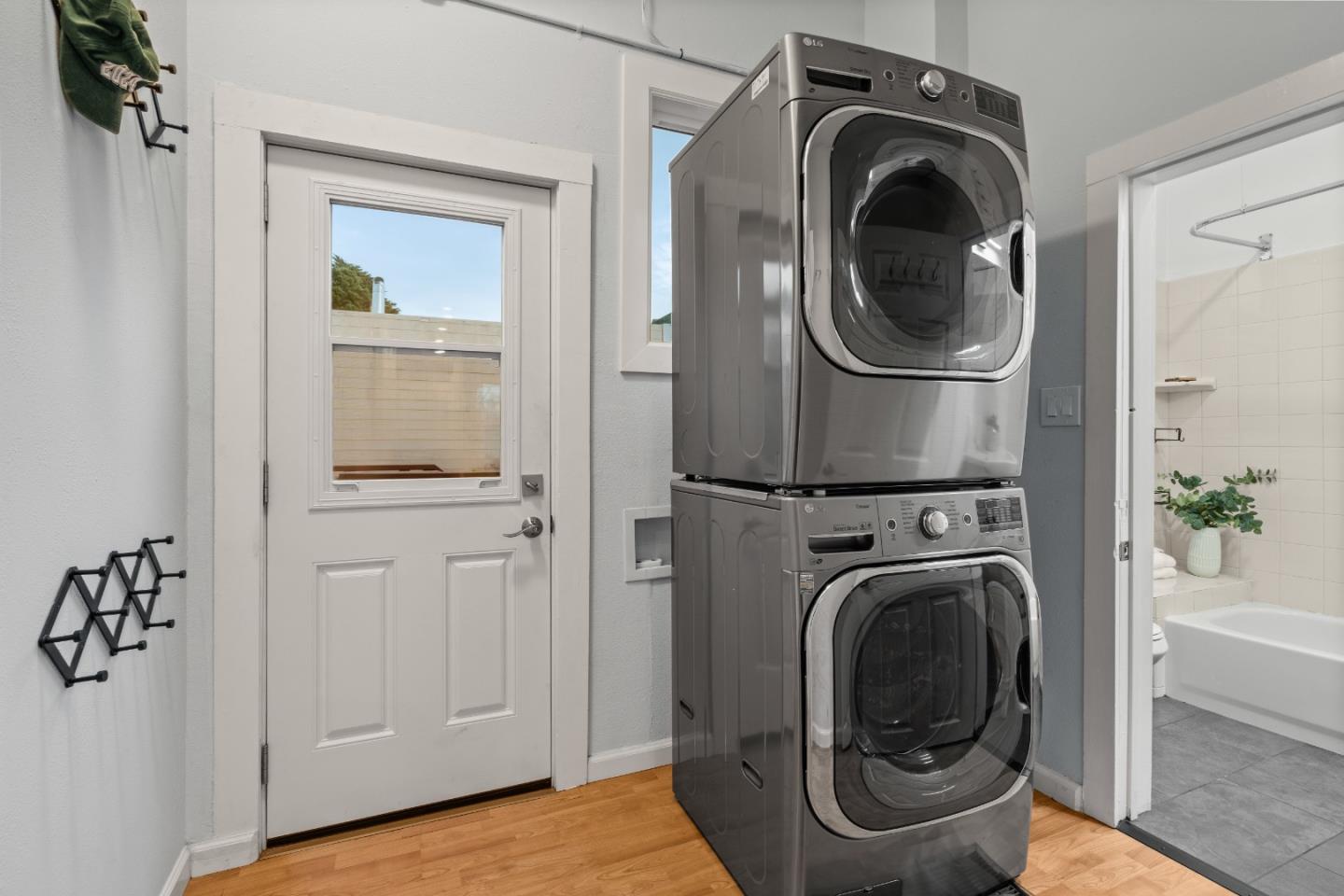 Detail Gallery Image 23 of 54 For 291 Munich St, San Francisco,  CA 94112 - 3 Beds | 2 Baths