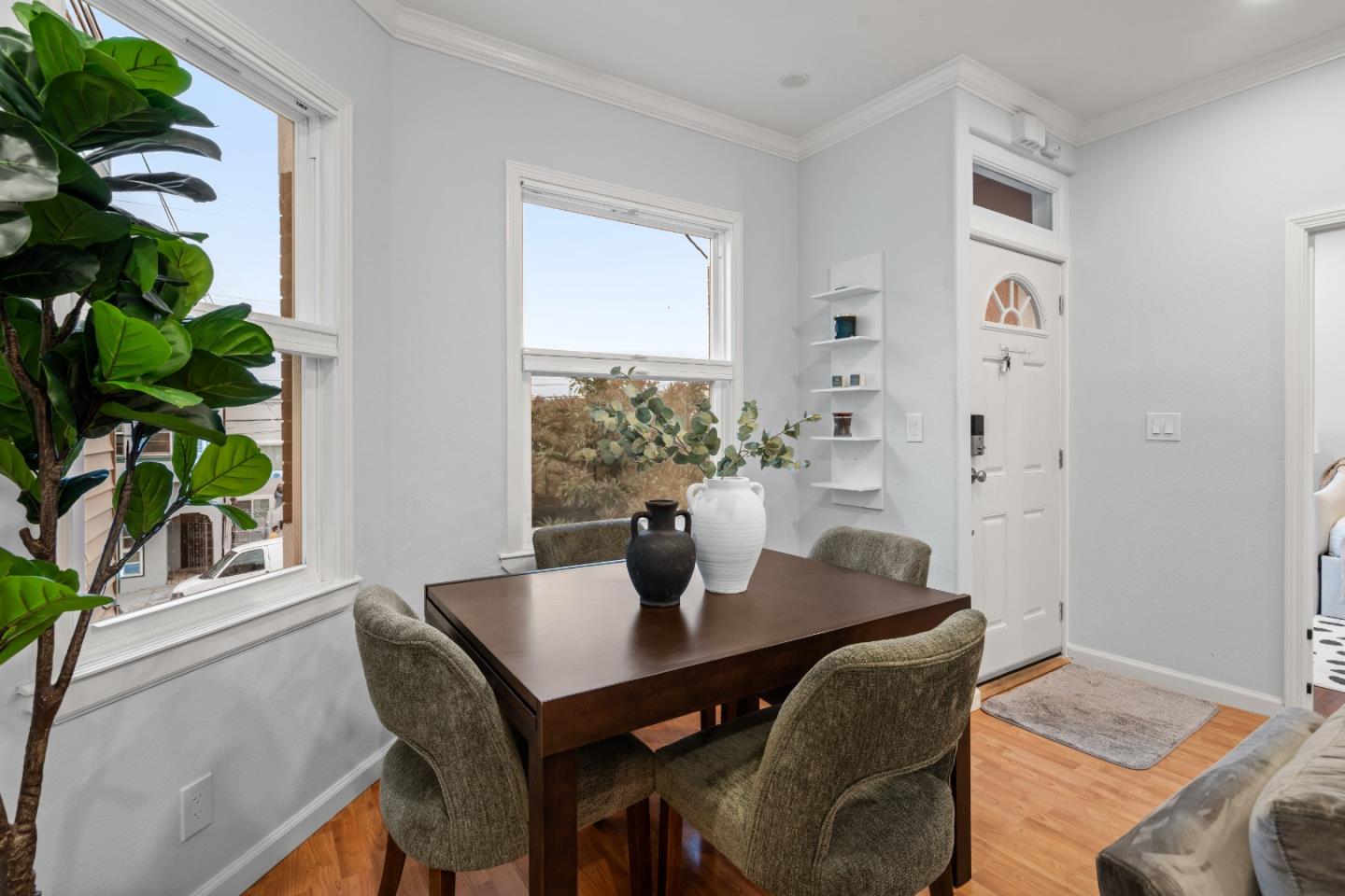 Detail Gallery Image 9 of 54 For 291 Munich St, San Francisco,  CA 94112 - 3 Beds | 2 Baths