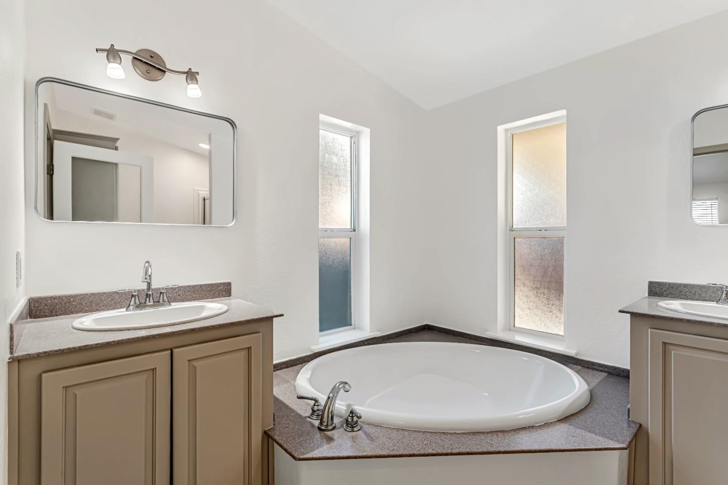 Detail Gallery Image 16 of 30 For 1900 Highway 1 #82,  Moss Landing,  CA 95039 - 3 Beds | 2 Baths