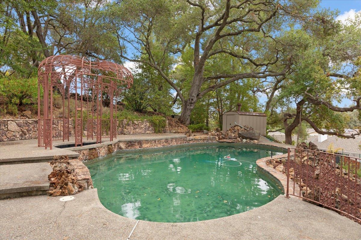 Detail Gallery Image 28 of 34 For 1357 Box Canyon Rd, San Jose,  CA 95120 - 4 Beds | 2/1 Baths