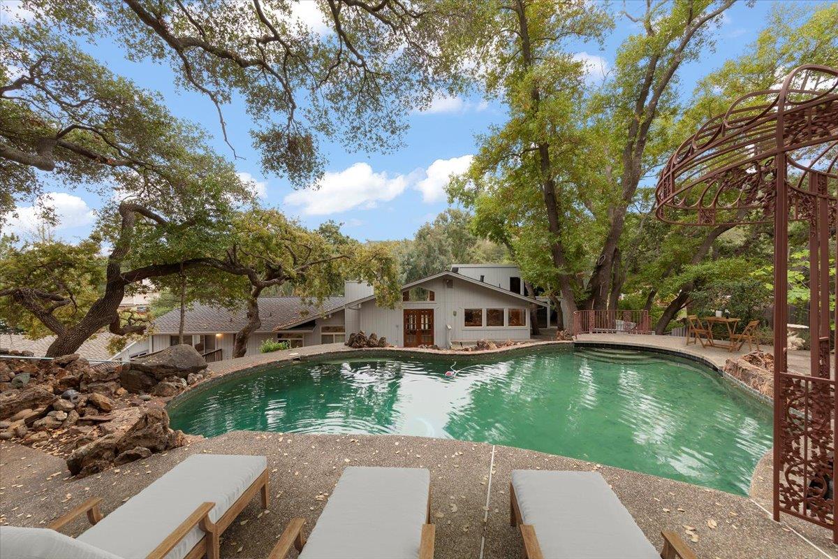 Detail Gallery Image 30 of 34 For 1357 Box Canyon Rd, San Jose,  CA 95120 - 4 Beds | 2/1 Baths