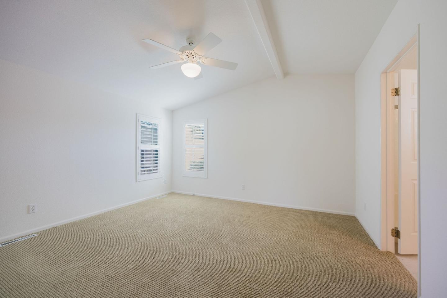 Detail Gallery Image 11 of 20 For 6 Sunset Terrace #6,  Half Moon Bay,  CA 94019 - 2 Beds | 2 Baths