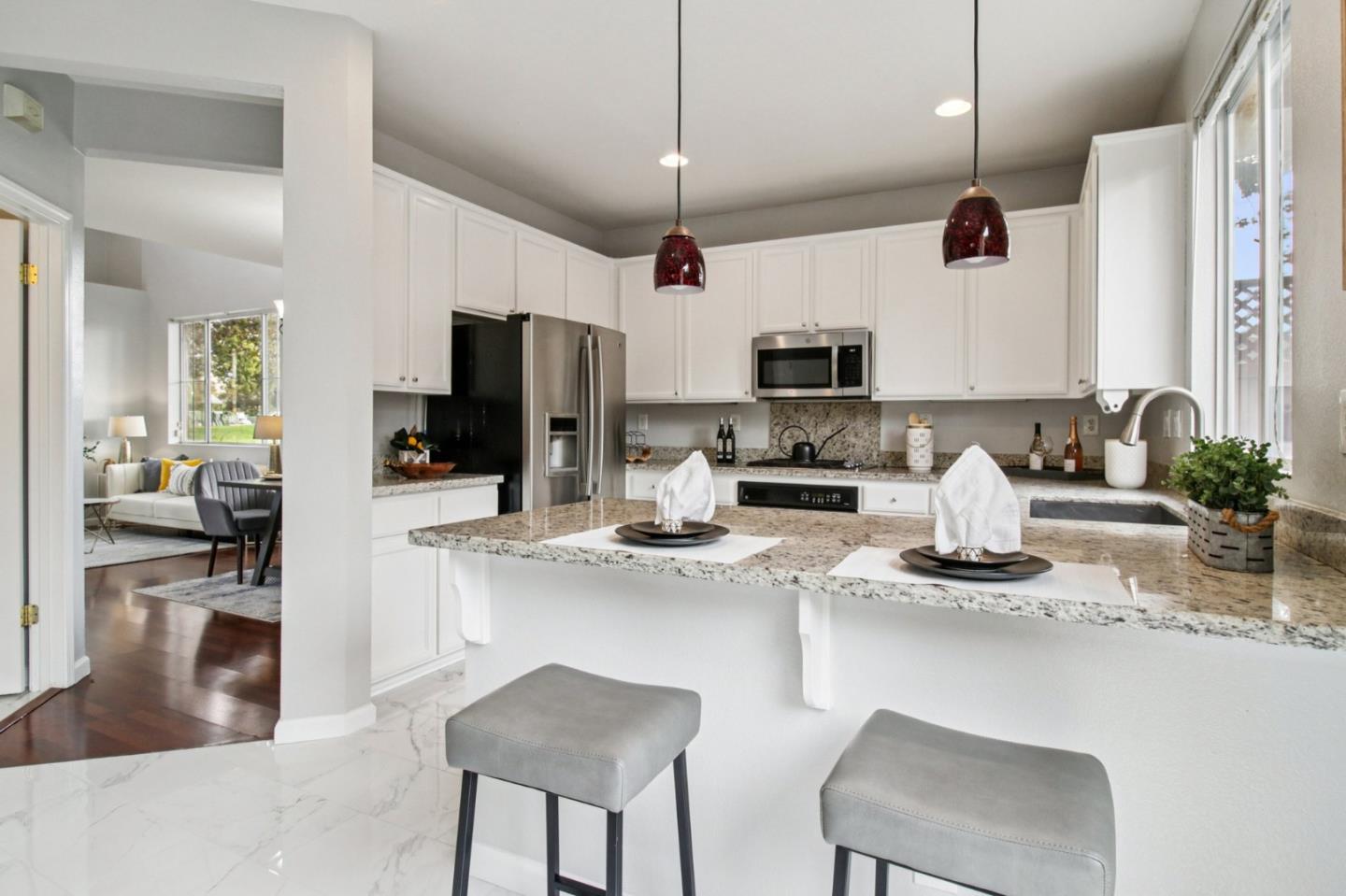 Detail Gallery Image 12 of 54 For 3699 Cedar Knoll Ct, San Jose,  CA 95121 - 4 Beds | 2/1 Baths