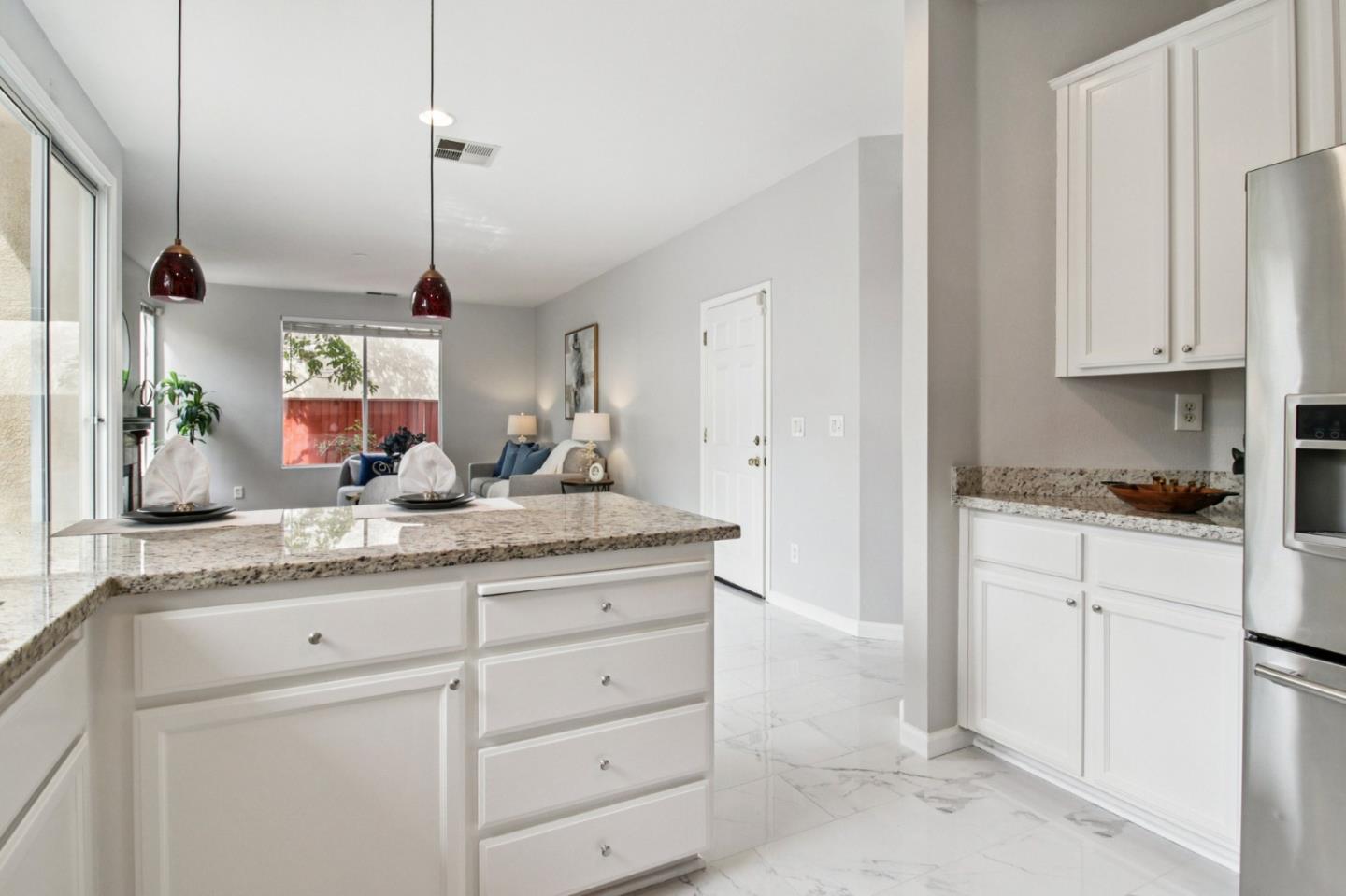 Detail Gallery Image 15 of 54 For 3699 Cedar Knoll Ct, San Jose,  CA 95121 - 4 Beds | 2/1 Baths