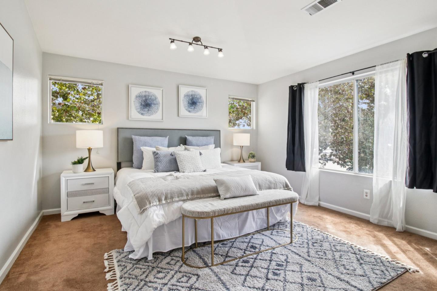 Detail Gallery Image 20 of 54 For 3699 Cedar Knoll Ct, San Jose,  CA 95121 - 4 Beds | 2/1 Baths