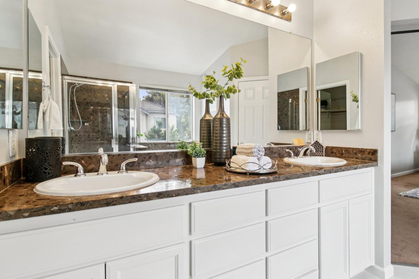 Detail Gallery Image 26 of 54 For 3699 Cedar Knoll Ct, San Jose,  CA 95121 - 4 Beds | 2/1 Baths