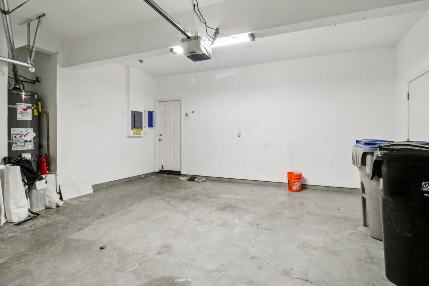 Detail Gallery Image 40 of 54 For 3699 Cedar Knoll Ct, San Jose,  CA 95121 - 4 Beds | 2/1 Baths