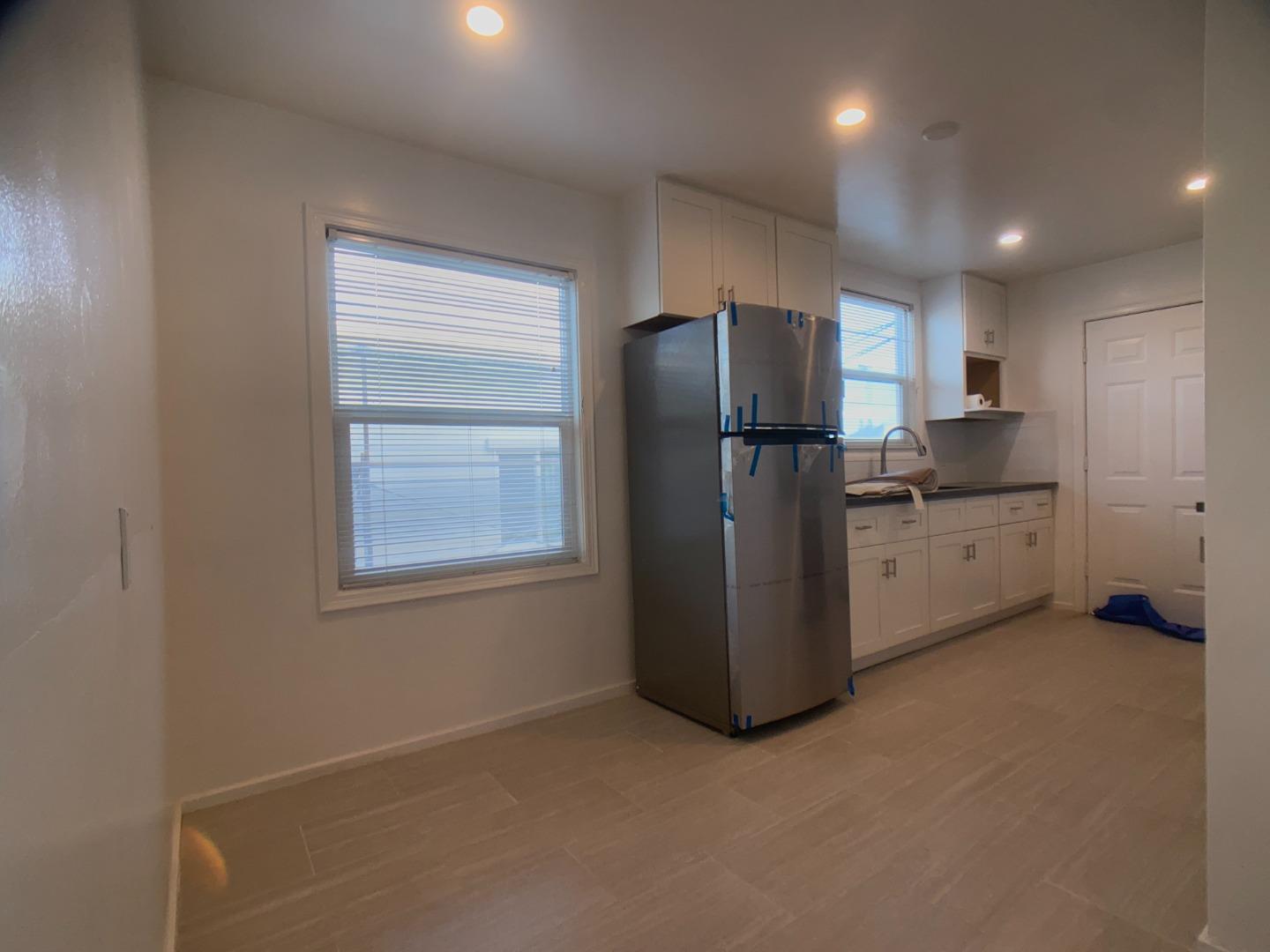 Detail Gallery Image 3 of 21 For 404 Spruce Ave #4,  South San Francisco,  CA 94080 - 1 Beds | 1 Baths
