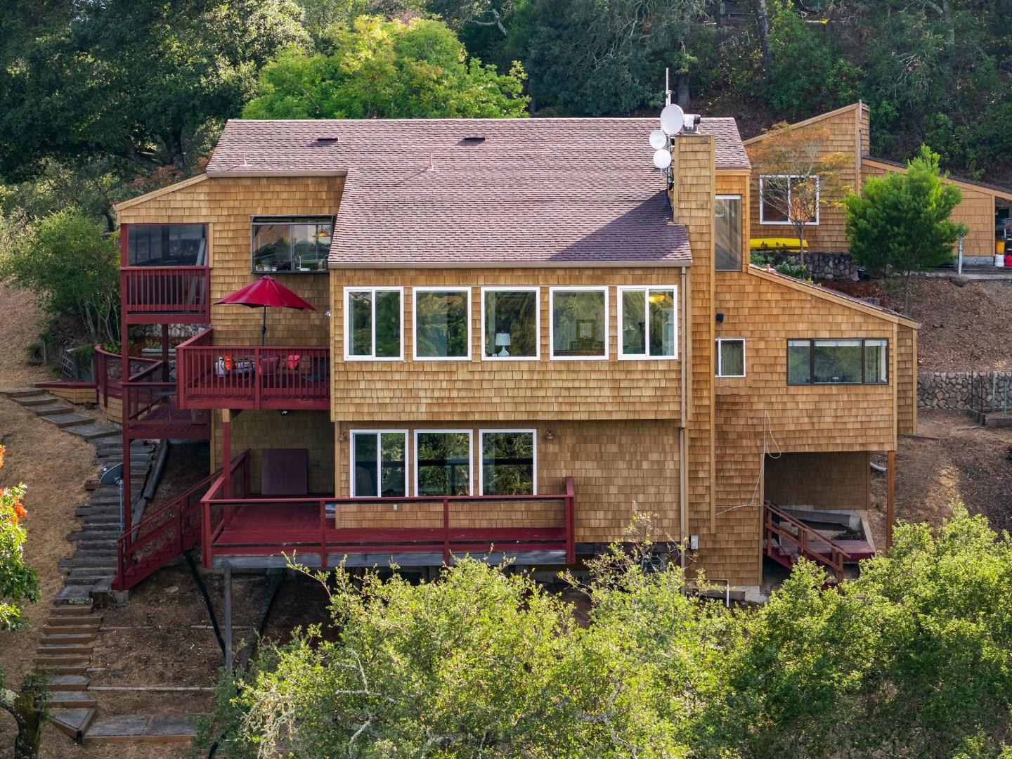 Detail Gallery Image 3 of 29 For 9040 El Matador Dr, Gilroy,  CA 95020 - 4 Beds | 2/1 Baths