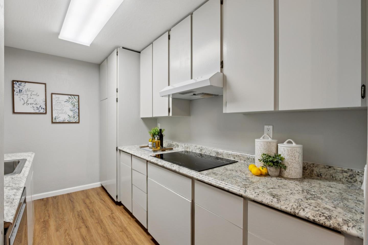 Detail Gallery Image 9 of 32 For 340 Vallejo Dr #50,  Millbrae,  CA 94030 - 2 Beds | 2 Baths