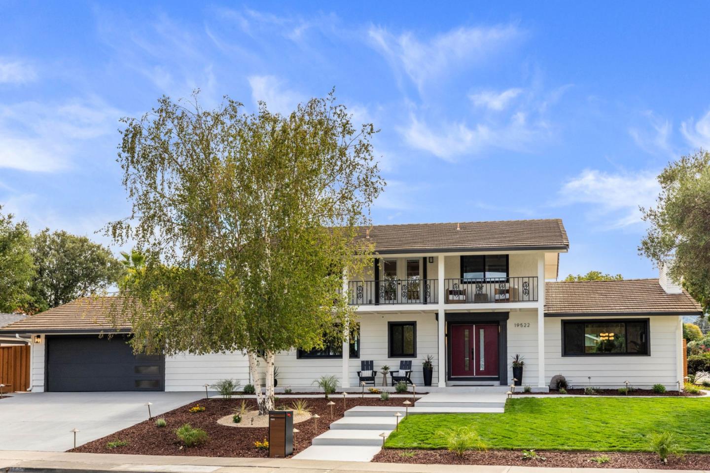 Detail Gallery Image 2 of 45 For 19522 via Real Dr, Saratoga,  CA 95070 - 5 Beds | 3 Baths