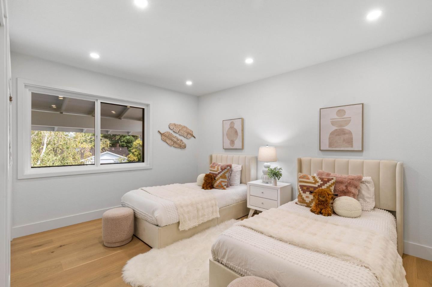 Detail Gallery Image 22 of 45 For 19522 via Real Dr, Saratoga,  CA 95070 - 5 Beds | 3 Baths