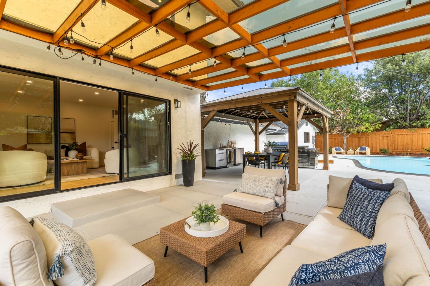 Detail Gallery Image 32 of 45 For 19522 via Real Dr, Saratoga,  CA 95070 - 5 Beds | 3 Baths