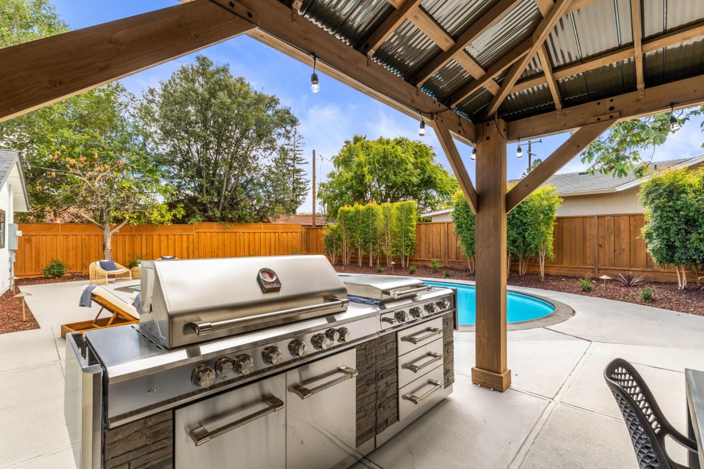 Detail Gallery Image 34 of 45 For 19522 via Real Dr, Saratoga,  CA 95070 - 5 Beds | 3 Baths