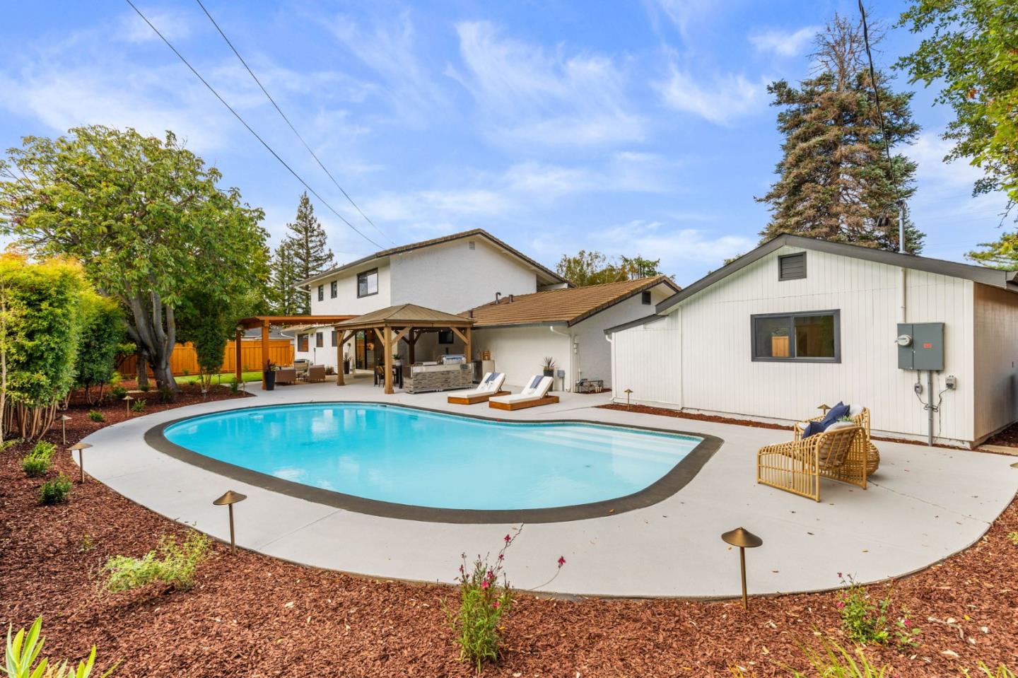 Detail Gallery Image 35 of 45 For 19522 via Real Dr, Saratoga,  CA 95070 - 5 Beds | 3 Baths