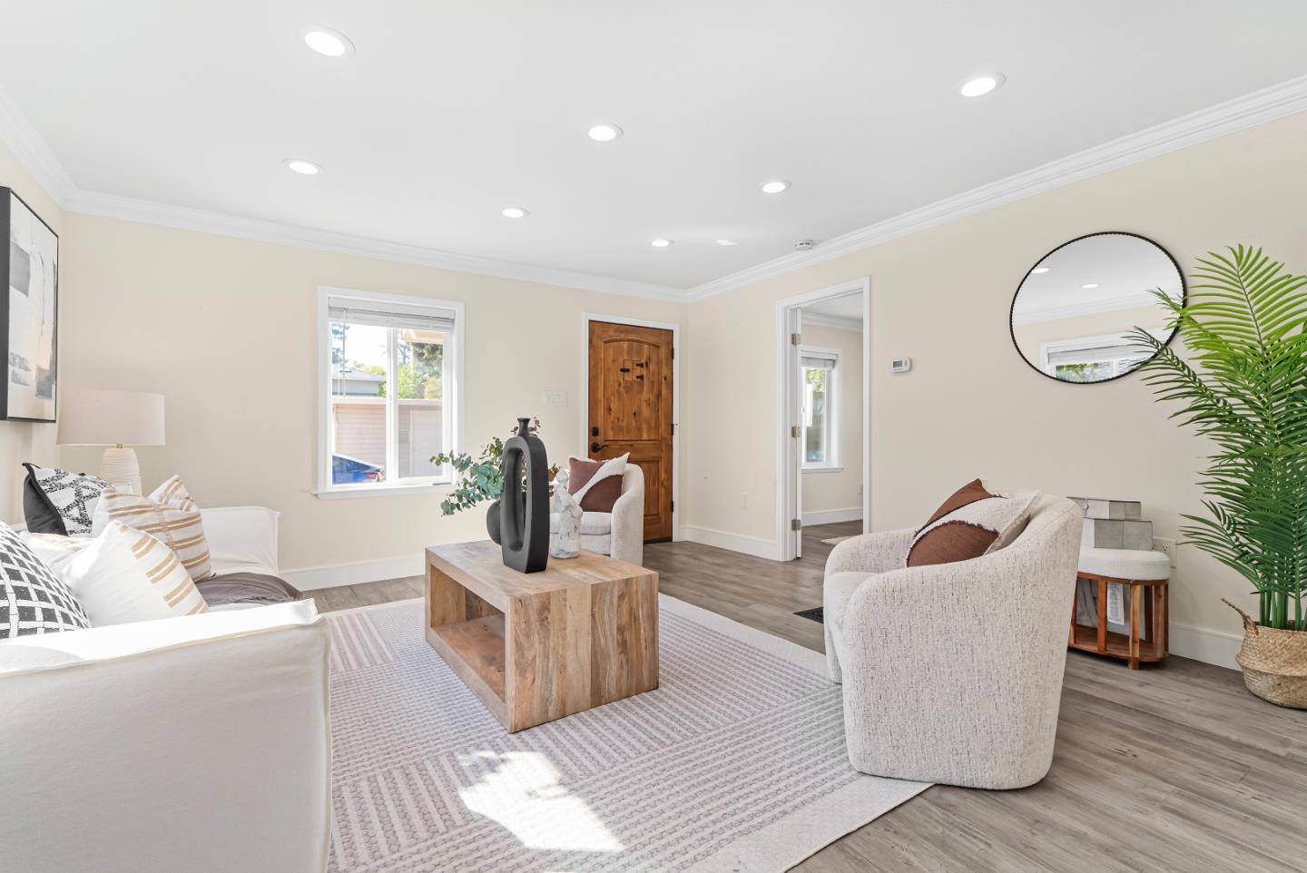 Detail Gallery Image 12 of 34 For 961 Channing Ave, Palo Alto,  CA 94301 - 2 Beds | 2 Baths