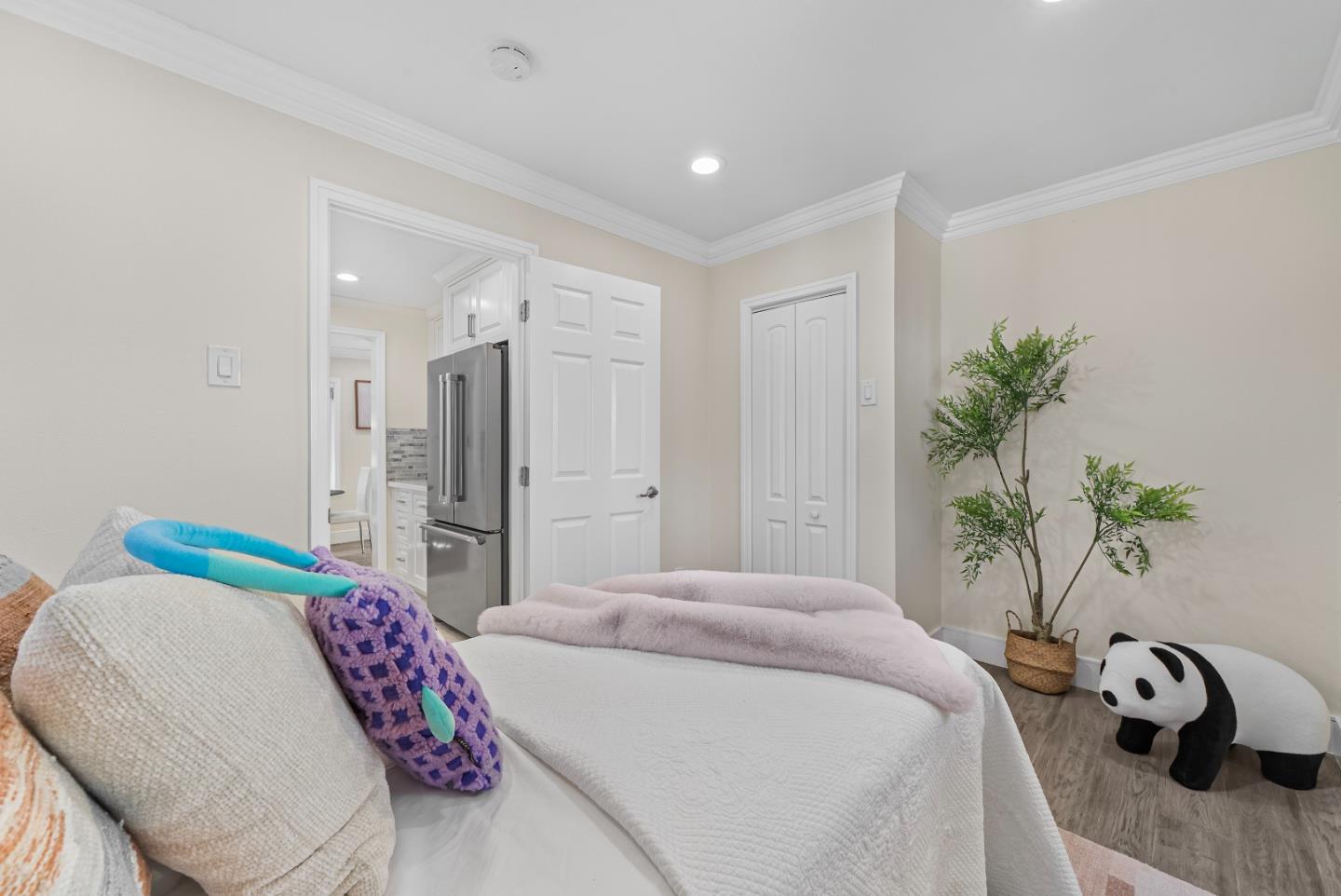 Detail Gallery Image 22 of 34 For 961 Channing Ave, Palo Alto,  CA 94301 - 2 Beds | 2 Baths