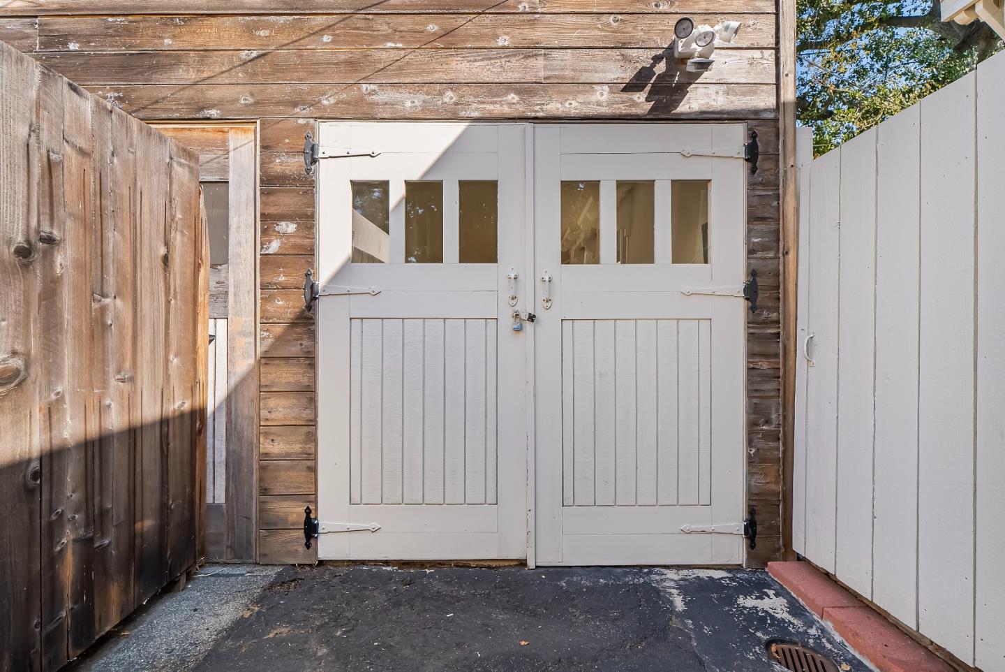 Detail Gallery Image 26 of 34 For 961 Channing Ave, Palo Alto,  CA 94301 - 2 Beds | 2 Baths