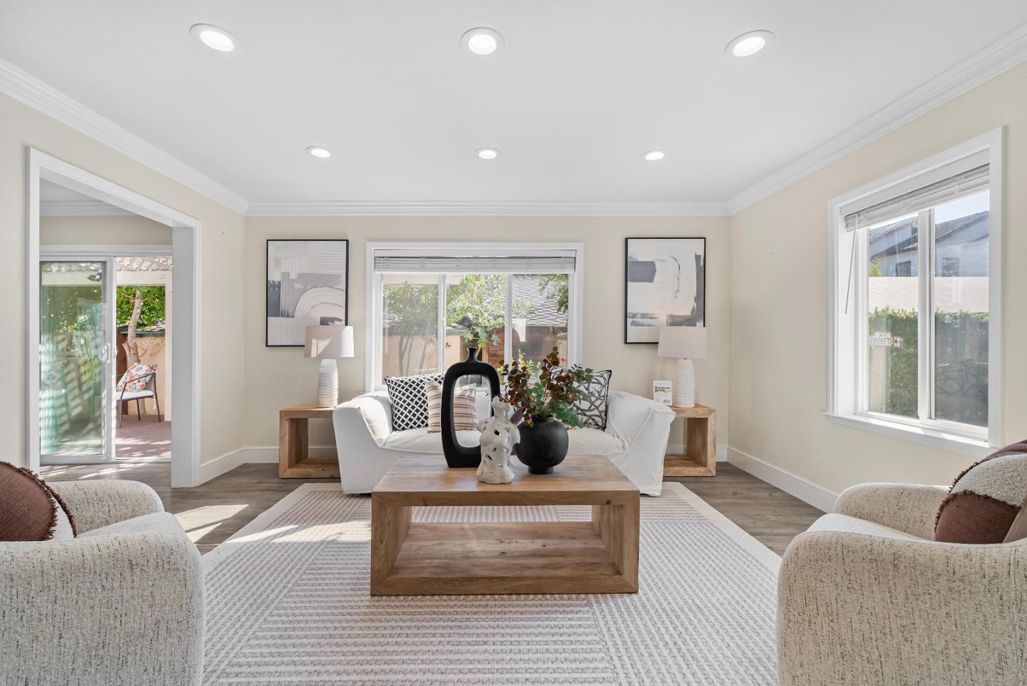 Detail Gallery Image 8 of 34 For 961 Channing Ave, Palo Alto,  CA 94301 - 2 Beds | 2 Baths