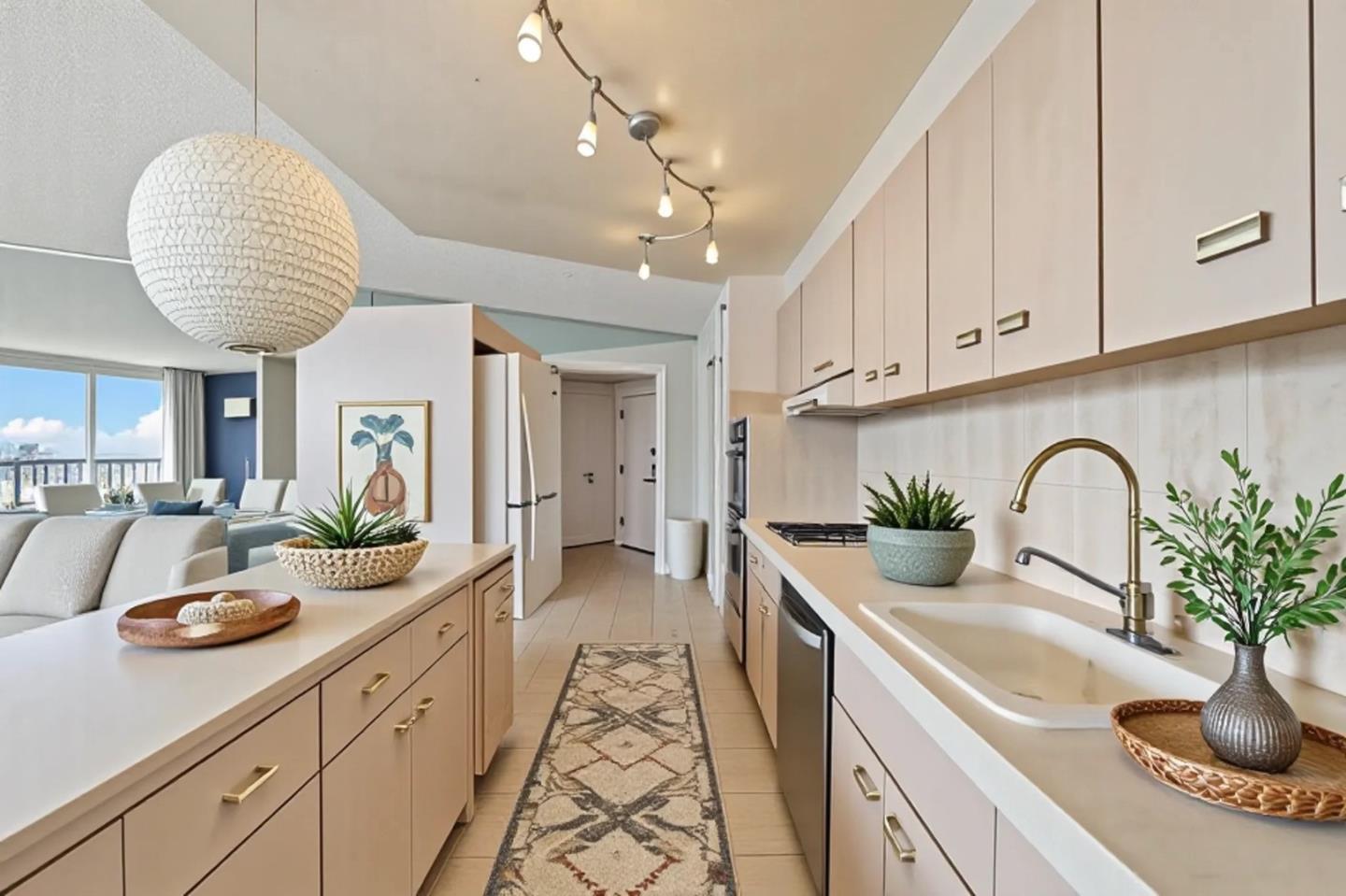 Detail Gallery Image 13 of 58 For 1200 Gough St 14d,  San Francisco,  CA 94109 - 1 Beds | 1 Baths