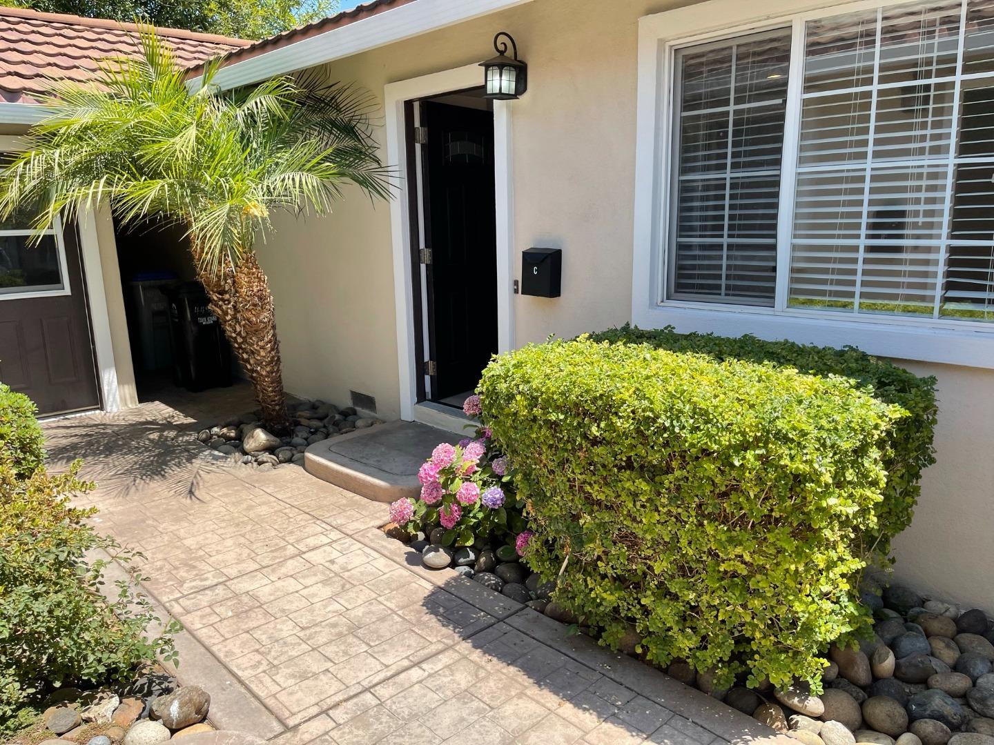 Detail Gallery Image 2 of 26 For 4455 Hamilton Ave #C,  San Jose,  CA 95130 - 2 Beds | 1 Baths