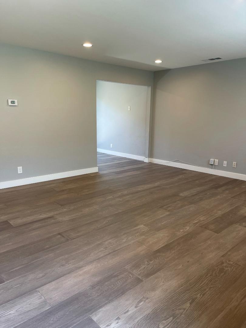 Detail Gallery Image 4 of 26 For 4455 Hamilton Ave #C,  San Jose,  CA 95130 - 2 Beds | 1 Baths