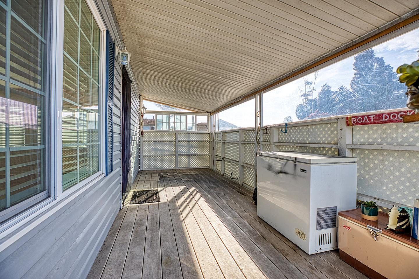 Detail Gallery Image 7 of 19 For 2155 Wharf Rd #12,  Capitola,  CA 95010 - 2 Beds | 2 Baths