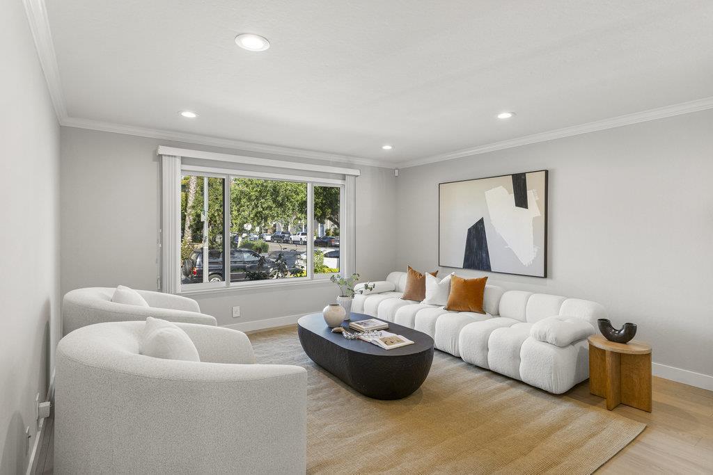 Detail Gallery Image 11 of 78 For 1189 Boynton Ave, San Jose,  CA 95117 - 4 Beds | 2 Baths