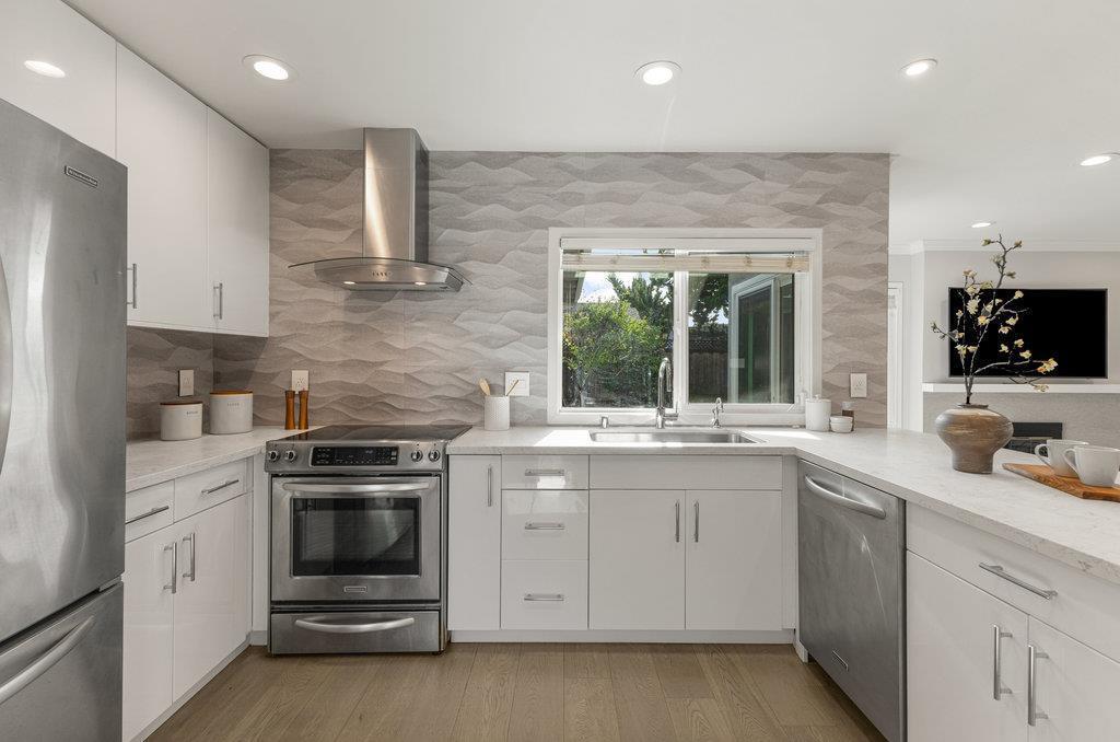 Detail Gallery Image 17 of 78 For 1189 Boynton Ave, San Jose,  CA 95117 - 4 Beds | 2 Baths