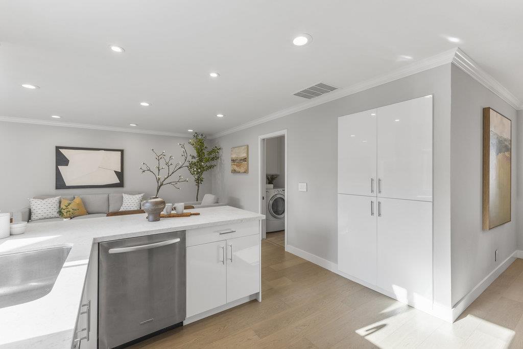 Detail Gallery Image 18 of 78 For 1189 Boynton Ave, San Jose,  CA 95117 - 4 Beds | 2 Baths