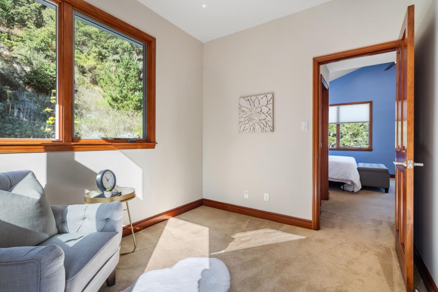 Detail Gallery Image 25 of 78 For 1042 Yosemite Dr, Pacifica,  CA 94044 - 4 Beds | 4 Baths