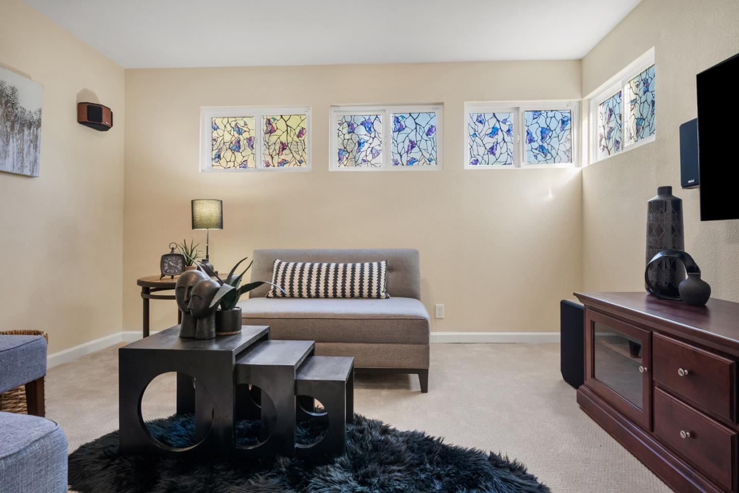 Detail Gallery Image 34 of 78 For 1042 Yosemite Dr, Pacifica,  CA 94044 - 4 Beds | 4 Baths