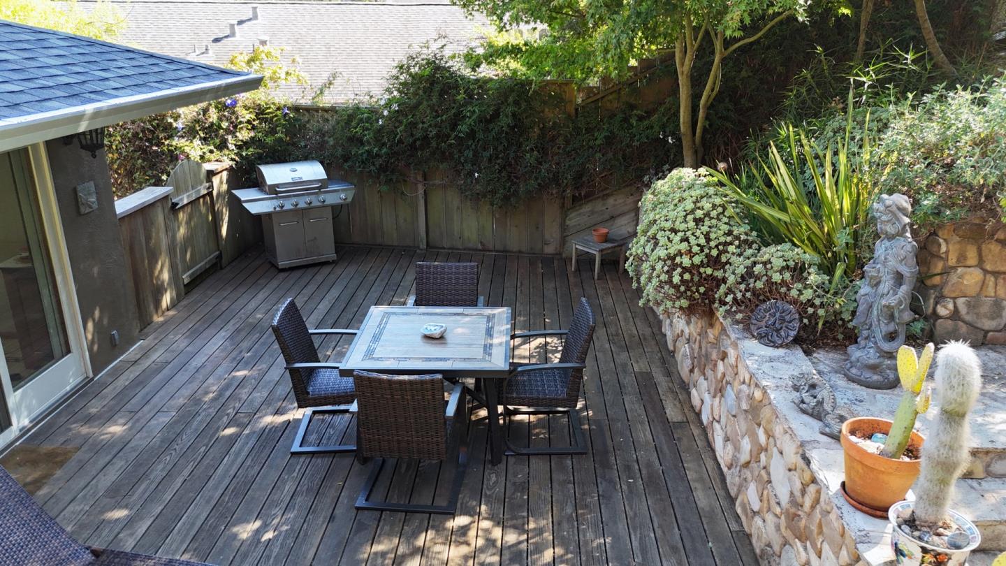 Detail Gallery Image 40 of 78 For 1042 Yosemite Dr, Pacifica,  CA 94044 - 4 Beds | 4 Baths