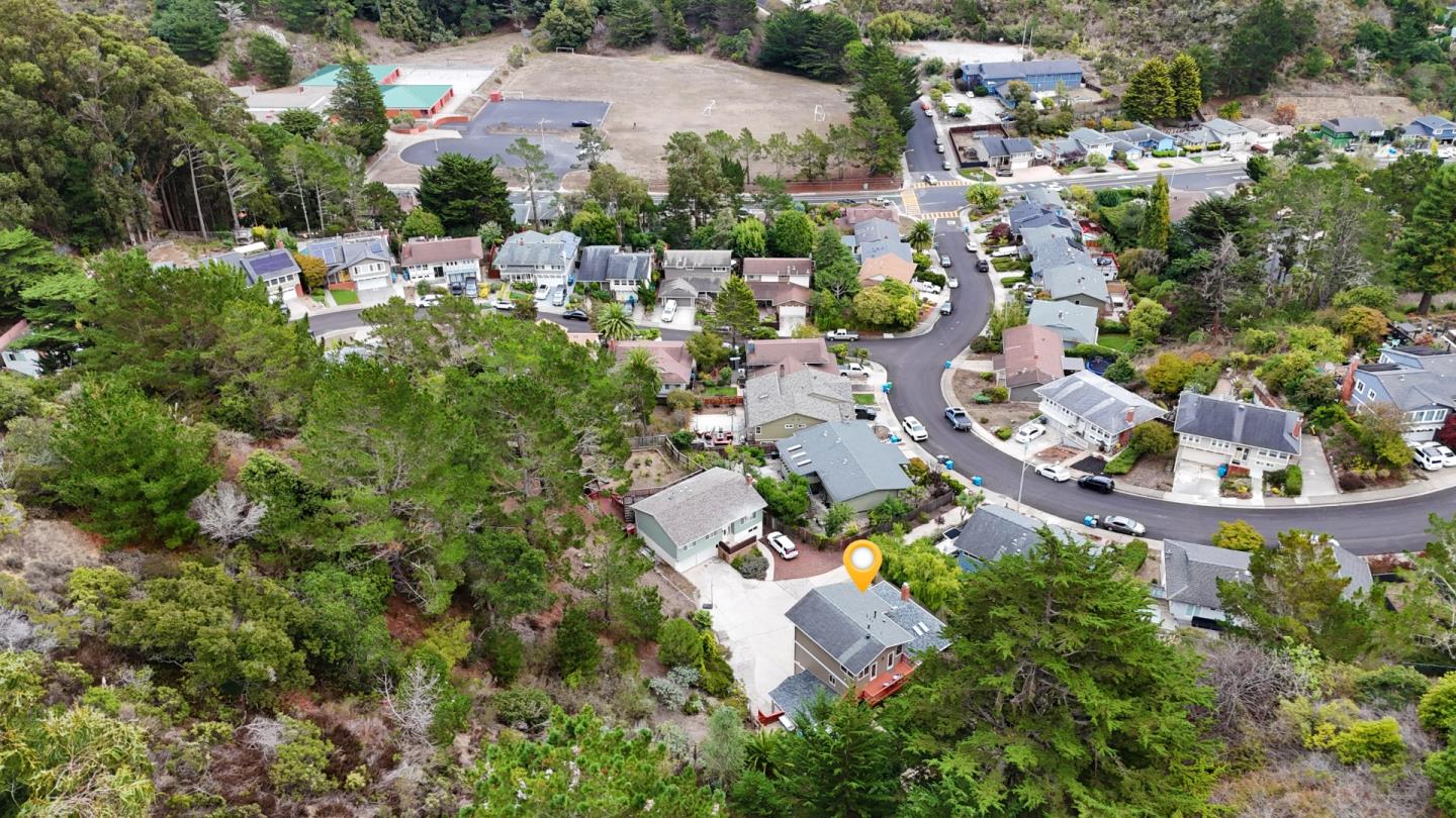 Detail Gallery Image 51 of 78 For 1042 Yosemite Dr, Pacifica,  CA 94044 - 4 Beds | 4 Baths