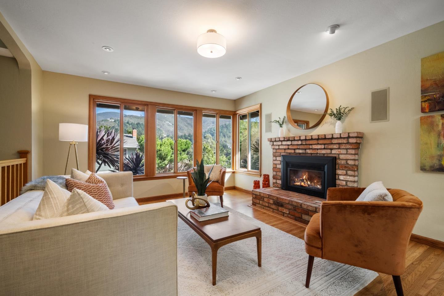 Detail Gallery Image 7 of 78 For 1042 Yosemite Dr, Pacifica,  CA 94044 - 4 Beds | 4 Baths